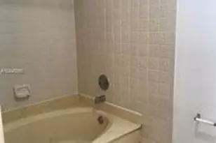 2294 SW 81st Ave, Miramar, FL 33025 - Photo 7