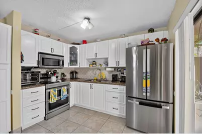 1610 Forest Lakes Circle #B, West Palm Beach, FL 33406 - Photo 13