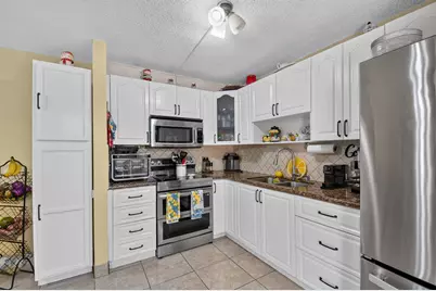 1610 Forest Lakes Circle #B, West Palm Beach, FL 33406 - Photo 15