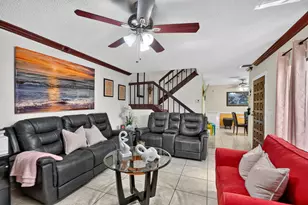 1610 Forest Lakes Cir, West Palm Beach, FL 33406 - Photo 7