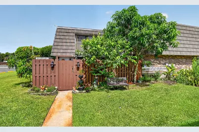1610 Forest Lakes Circle #B, West Palm Beach, FL 33406 - Photo 3