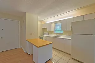 1021 SE Monterey Rd, Stuart, FL 34994 - Photo 3
