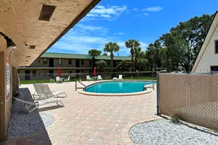 1021 SE Monterey Rd, Stuart, FL 34994 - Photo 9