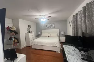 10903 W Okeechobee Rd, Hialeah, FL 33018 - Photo 9