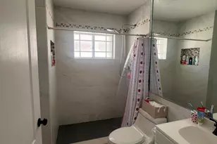 10903 W Okeechobee Rd, Hialeah, FL 33018 - Photo 21
