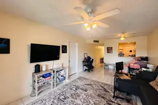 8025 S Colony Cir, Tamarac, FL 33321 - Photo 15