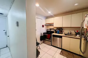 8025 S Colony Cir, Tamarac, FL 33321 - Photo 7