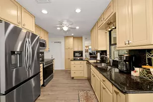 1010 NW 89th Way, Plantation, FL 33322 - Photo 11