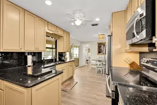 1010 NW 89th Way, Plantation, FL 33322 - Photo 13
