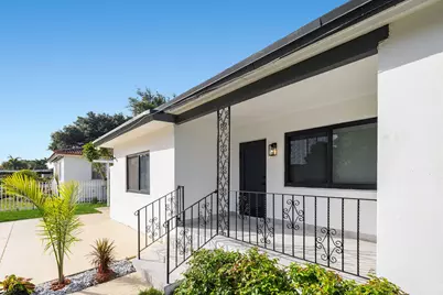 9001 NW 32nd Ct Road, Miami, FL 33147 - Photo 37
