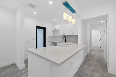 9001 NW 32nd Ct Road, Miami, FL 33147 - Photo 29