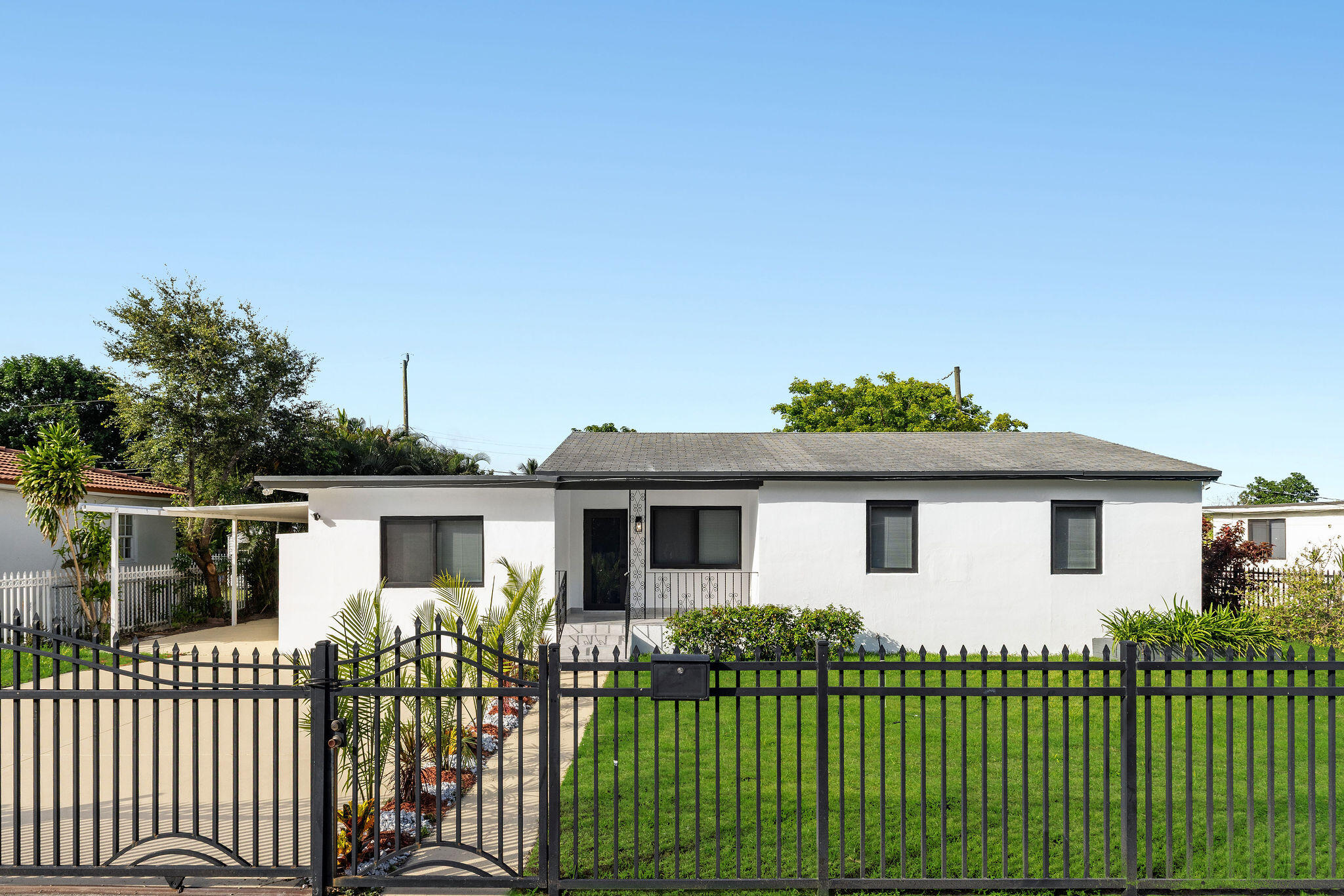 9001 NW 32nd Ct Rd - 9001 NW 32nd Ct Rd, Miami, FL 33147 Luxury Property | Jose Angel Pina