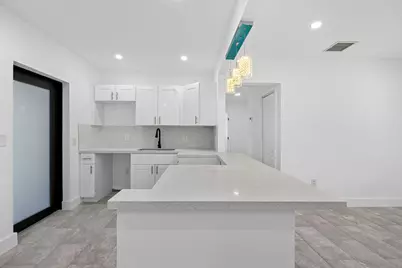 9001 NW 32nd Ct Road, Miami, FL 33147 - Photo 29