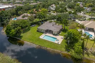 4197 Finishline Terrace, Davie, FL 33330 - Photo 3