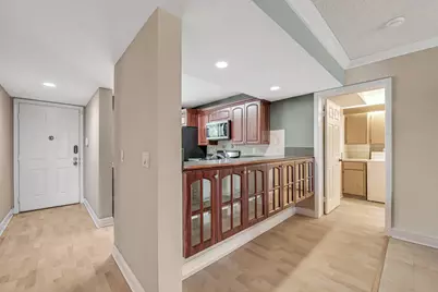 6169 Balboa Circle #Unit 302, Boca Raton, FL 33433 - Photo 13