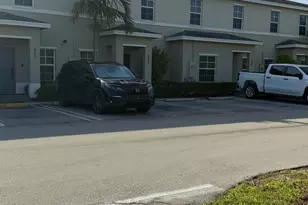 493 NE 5th Pl, Florida City, FL 33034 - Photo 5