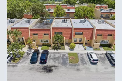 52 Canterbury Lane, Tamarac, FL 33319 - Photo 23