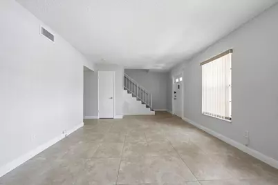 52 Canterbury Lane, Tamarac, FL 33319 - Photo 7