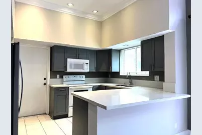 10110 NW 5th Street, Plantation, FL 33324 - Photo 5