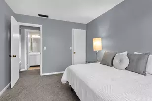 10000 Meridian Way N, Palm Beach Gardens, FL 33410 - Photo 25