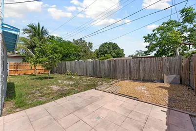 120 NW 4th Avenue, Boynton Beach, FL 33435 - Photo 17