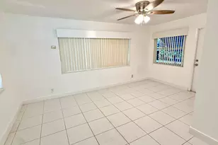 118 SE 10th Ct, Deerfield Beach, FL 33441 - Photo 9