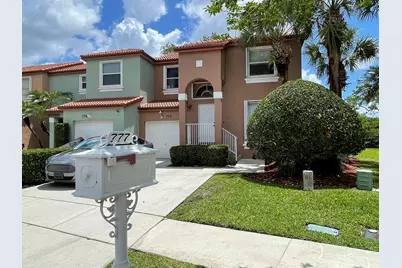 777 NW 151st Avenue, Pembroke Pines, FL 33028 - Photo 1