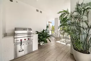 475 E Royal Palm Rd, Boca Raton, FL 33432 - Photo 13