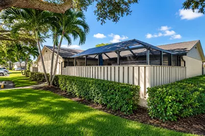 1433 Captains Walk #18a, Fort Pierce, FL 34950 - Photo 1