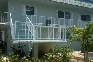 121 Wettaw Ln, North Palm Beach, FL 33408 - Photo 1