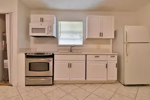 3024 W Dixie Blvd, Fort Pierce, FL 34946 - Photo 9