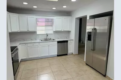 3830 Davis Road, Palm Springs, FL 33461 - Photo 3