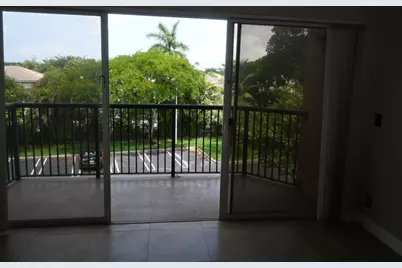 8721 Wiles Road #305, Coral Springs, FL 33067 - Photo 17