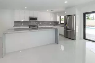 524 NW 53rd St, Boca Raton, FL 33487 - Photo 9