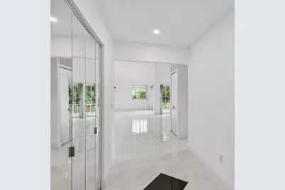 6105 Via Laguna Lane, Boca Raton, FL 33433 - Photo 7