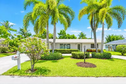 723 SW 27th Terrace, Boynton Beach, FL 33435 - Photo 3