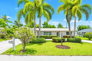 723 SW 27th Terrace, Boynton Beach, FL 33435 - Photo 1