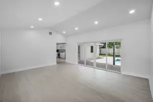 723 SW 27th Terrace, Boynton Beach, FL 33435 - Photo 5