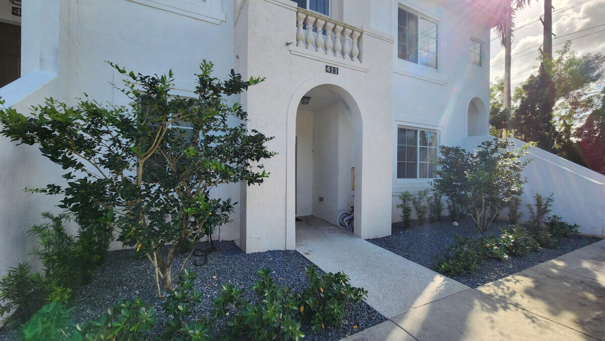 12600 SW 50th Ct #411 main architectural view