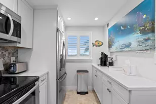 555 NW 4th Ave, Boca Raton, FL 33432 - Photo 15