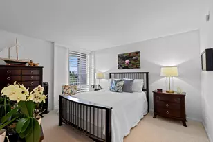 555 NW 4th Ave, Boca Raton, FL 33432 - Photo 13