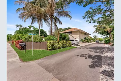 801 S B Street, Lake Worth Beach, FL 33460 - Photo 3
