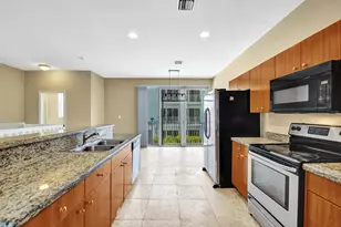 2725 NE 8th Ave, Wilton Manors, FL 33334 - Photo 15