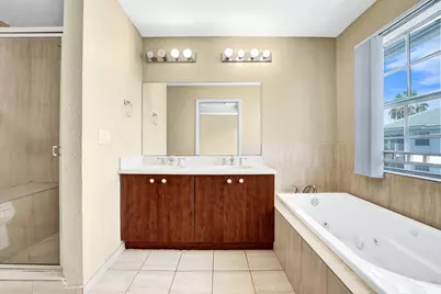 2725 NE 8th Avenue #104, Wilton Manors, FL 33334 - Photo 29