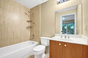 2725 NE 8th Ave, Wilton Manors, FL 33334 - Photo 43