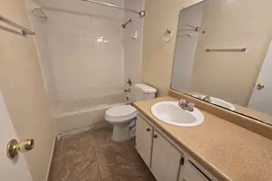 411 Executive Center Dr, West Palm Beach, FL 33401 - Photo 13