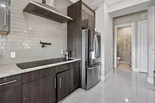 700 Cresta Cir, West Palm Beach, FL 33413 - Photo 23