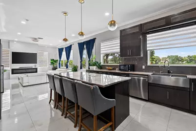 700 Cresta Circle, West Palm Beach, FL 33413 - Photo 23
