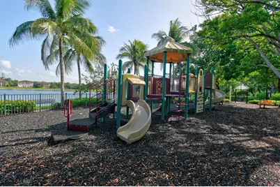 700 Cresta Circle, West Palm Beach, FL 33413 - Photo 77
