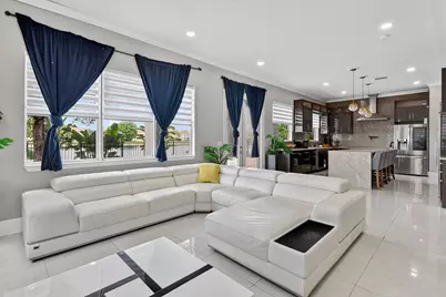 700 Cresta Circle, West Palm Beach, FL 33413 - Photo 17